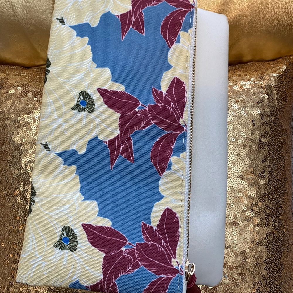 Double sided/reversible purse